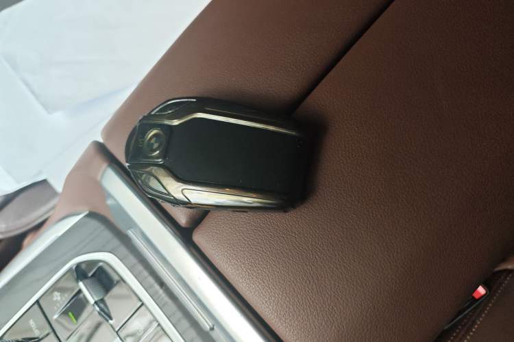 Used BMW X7 2022 xDrive40i Luxury Package with Leading Features
