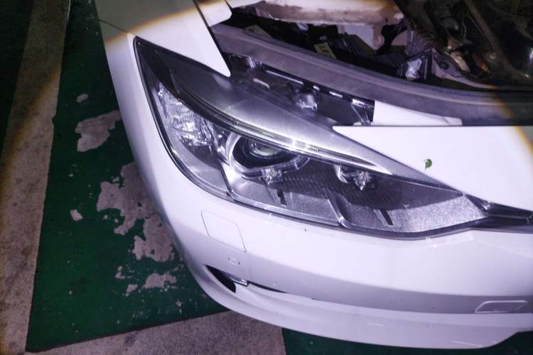 Used BMW 3 Series 2015 320Li Luxury Edition Fashion Model Right Front Headlight