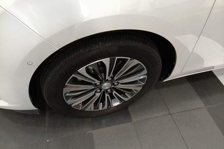 Used Buick GL8 2022 ES Land Cruiser 653T Luxury Model