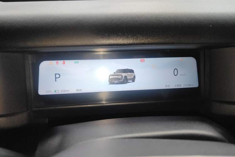 Used iCAR 03T 2024 501km Four-wheel Drive Long-Range Version