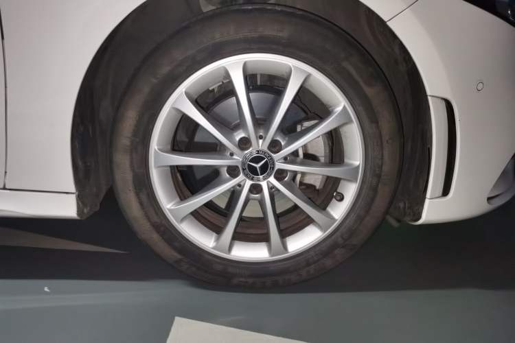 Used Mercedes-Benz A-Class 2021 A 200 L Sport Sedan Fashion Model