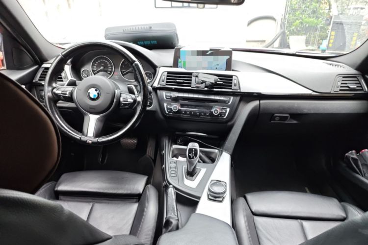 Used BMW 3 Series 2013 328i M Sport Center Console