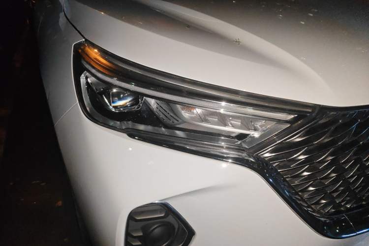 Used Haval M6 2021 PLUS 1.5T Manual Elite Smart Connectivity Model Right Front Headlight