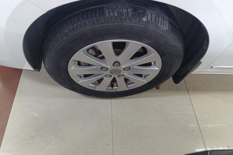 Used Buick GL8 2018 28T Luxury Model China VI Standard
