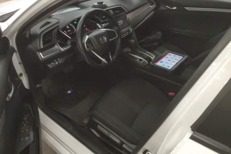 Used Honda Civic 2016 220TURBO CVT Luxury Edition Driver Seat