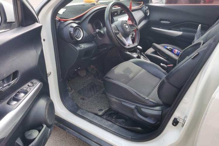 Used Nissan Kicks 2018 1.5L CVT Smart Connect Luxury Edition