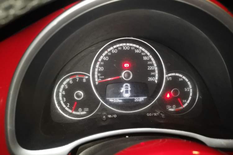 Used Volkswagen Beetle 2013 1.4TSI Fashion Edition Instrument Cluster