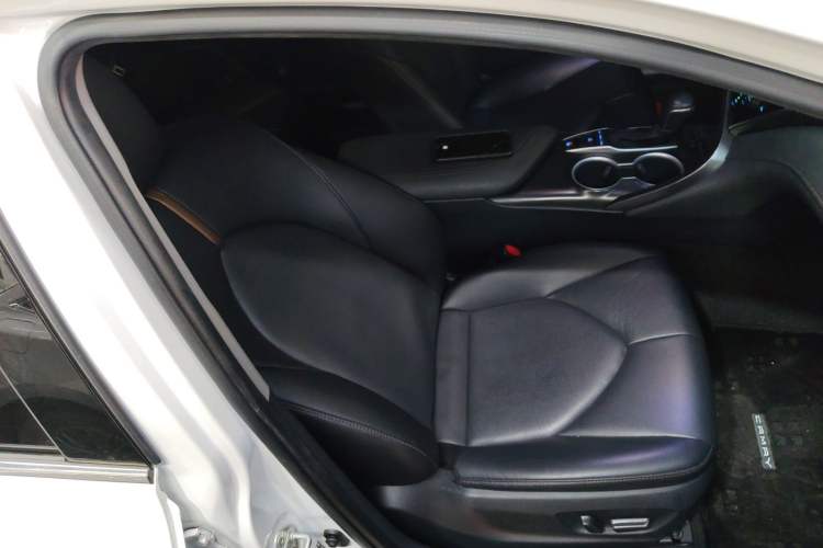 Used Toyota Camry 2021 2.5G Luxury Edition