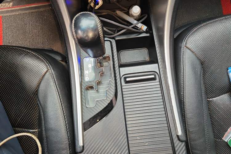 Used Hyundai Sonata 2013 2.4L Automatic Leading Edition China IV Standard