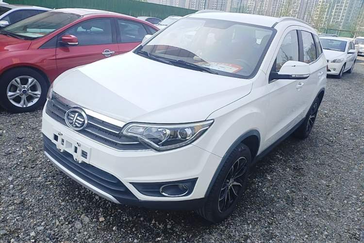 Used FAW Senya R7 2016 1.6L Manual Luxury Model