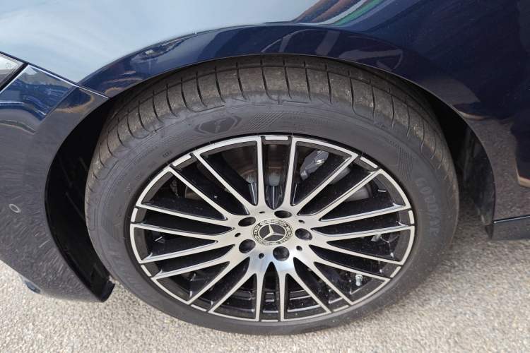 Used Mercedes-Benz C-Class 2025 Facelift C 260 L Sport Edition
