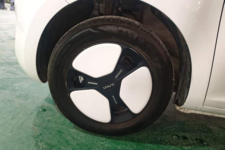 Used CHANGAN NEVO Lumin 2022 155 km – Refreshingly Sweet Edition Left Front Wheel Hub