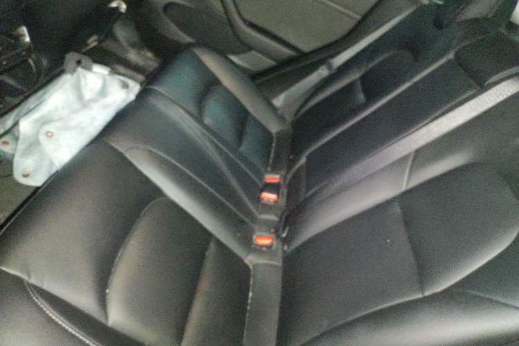 Used Tesla Model 3 2021 Standard Range Rear-Wheel Drive Upgraded Version 3D6 Left Rear Seat