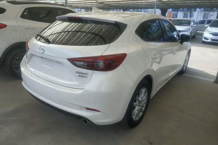 Used Mazda 3 Axela 2017 Hatchback 1.5L Automatic Luxury Model Emission Standard China V Rear Right 45 Deg