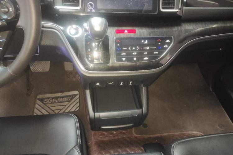 Used Honda Elysion 2019 2.0L Hybrid Comfort Edition