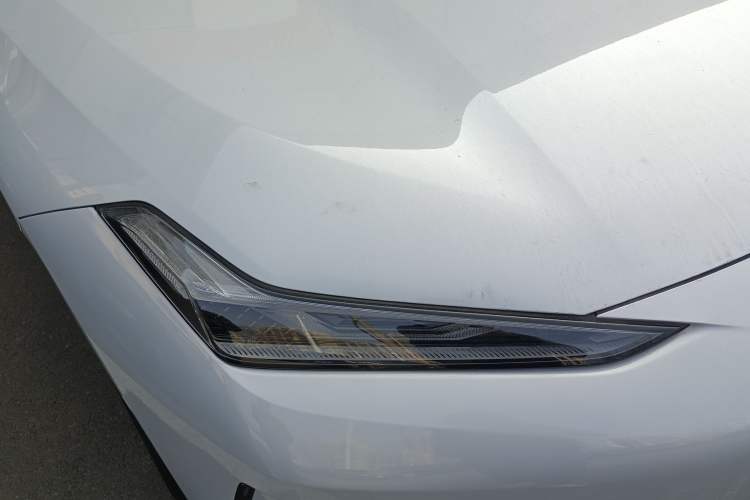 Used Geely Galaxy E8 2025 700 km Long-Range Intelligent Driving Version Right Front Headlight