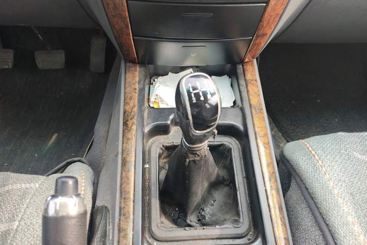 Used Huanghai Qisheng F1 2012 2.0L Two-Wheel Drive Supreme Edition
