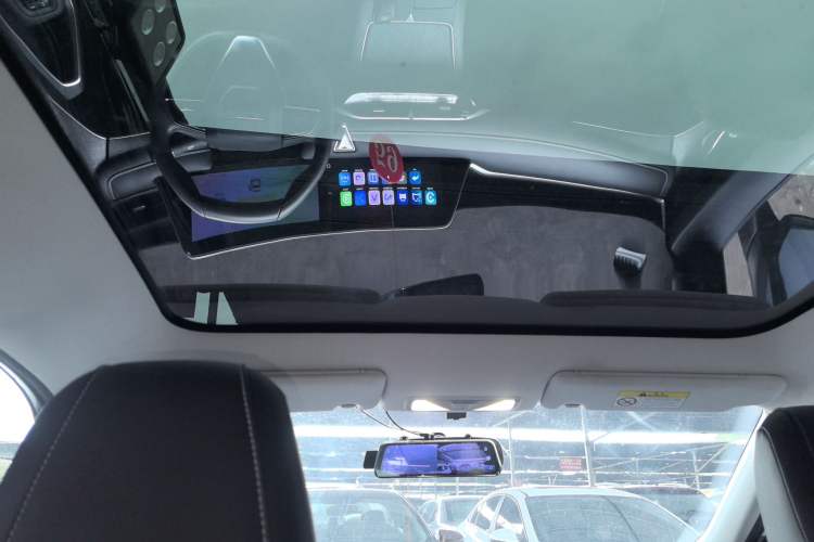 Used Venucia V 2021 260T Idol Edition