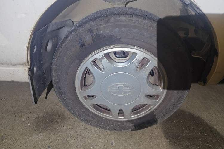 Used FAW Jiabao V77 2015 1.3L Commercial Version CA4GX13
