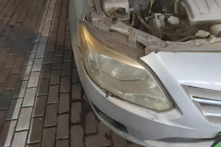 Used Changan Alsvin V3 2012 1.3L Manual Comfort Version China IV Standard