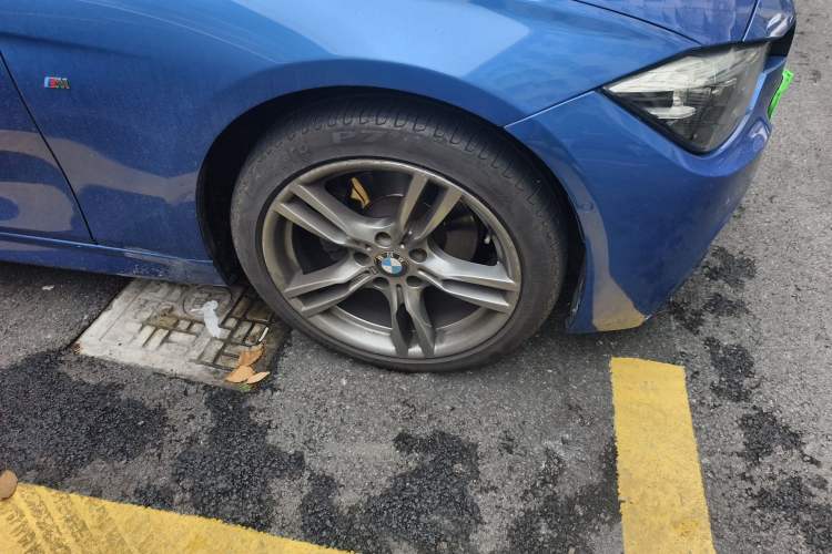 Used BMW 3 Series 2019 320Li M Sport Night Edition Right Front Wheel Hub