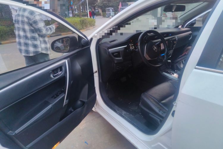 Used Toyota Corolla 2014 1.6L CVT GLX-i