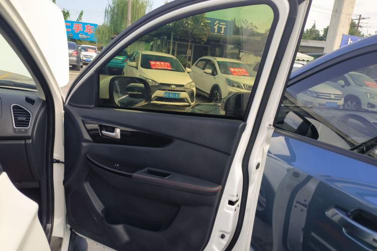 Used HYOSOW S2 2016 1.5L Manual Luxury Model China V Standard
