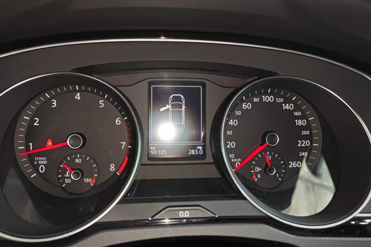 Used Volkswagen Magotan 2017 330TSI DSG Leading Model Instrument Cluster