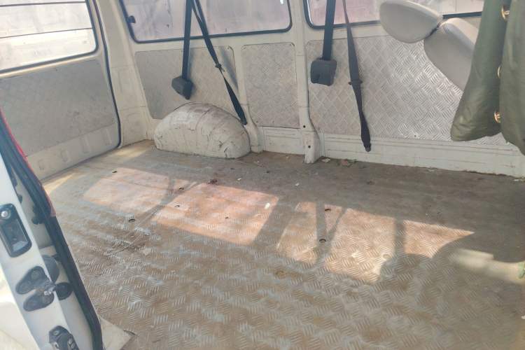 Used Jinbei Hiace King 2021 2.0L City Transport King Series Express Model Standard Top 6-Seater 1TZS