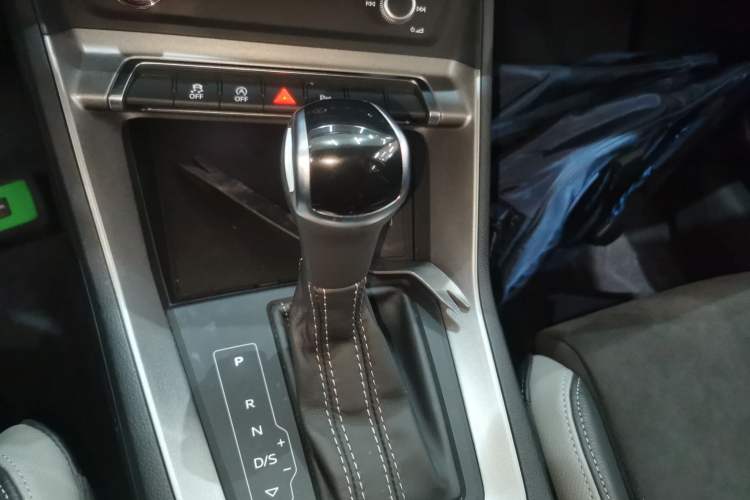 Used Audi Q3 2022 35 TFSI Progressive Dynamic Edition
