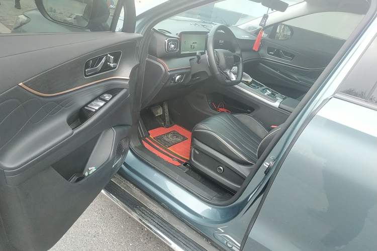 Used Chery Tiggo 9 2023 2.0T Dual-Clutch Two-Wheel Drive Luxury Edition 5 Seats Driver Seat