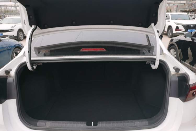 Used Geely Auto Emgrand 2023 4th Generation Champion Edition 1.5L CVT Flagship Model