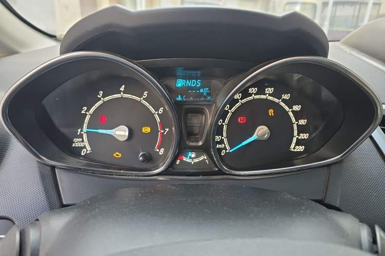 Used Ford Fiesta 2013 Hatchback 1.5L Automatic Fashion Edition
