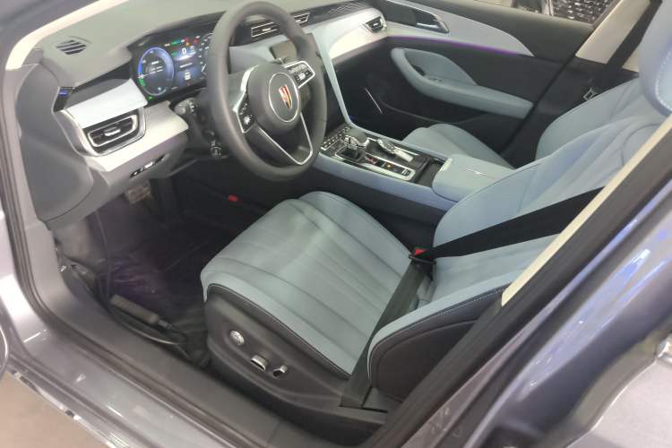 Used Hongqi H5 PHEV 2025 170 Super Hybrid Version Left Front Seat