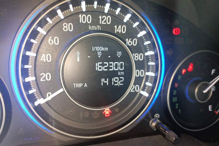 Used Honda Crider 2013 1.8L automatic luxury edition
