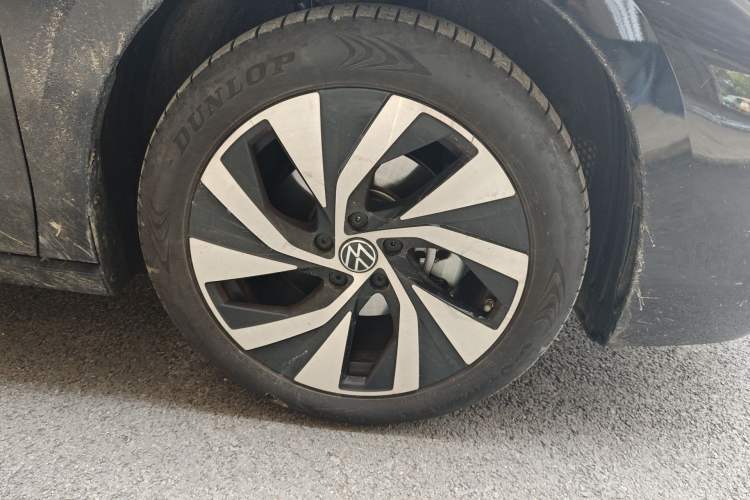 Used Volkswagen Passat 2025 Pro 380TSI Starry Dragon Edition Right Front Wheel Hub