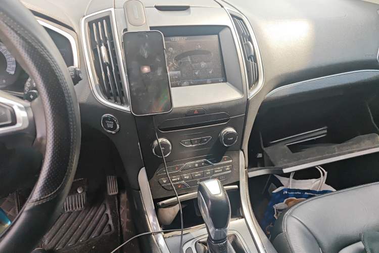 Used Ford Edge 2015 2.0T GTDi 4x4 High-Grade Model