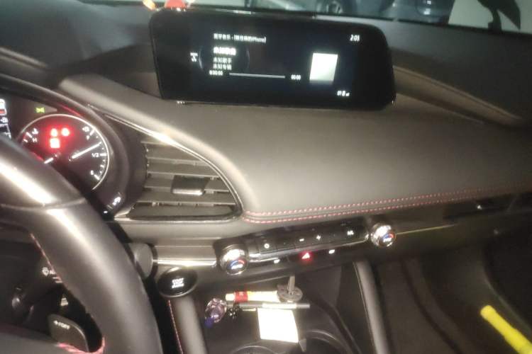 Used Mazda 3 Axela 2022 2.0L Automatic Zhiyao Edition Audio And AC Panel