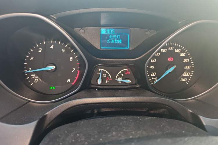 Used Ford Focus 2012 Sedan 1.6L Automatic Fashion Edition