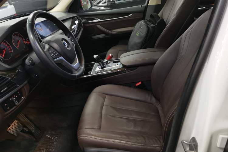 Used BMW X5 2014 xDrive35i Leading Model