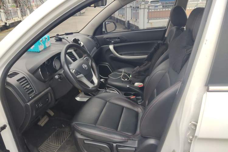 Used CHANGAN CS35 2016 1.6L Automatic Luxury Model China V Standard Left Front Seat