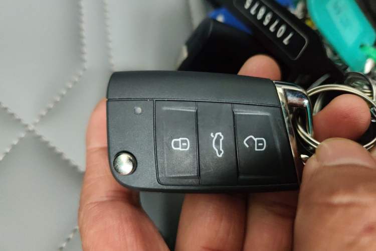 Used Volkswagen Tayron 2023 Revised Version 380TSI All-Wheel Drive R-Line High-Energy Edition Interior 1