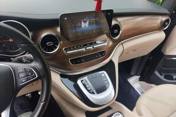 Used Mercedes-Benz V-Class 2020 V 260 L Long-wheelbase Luxury Edition
