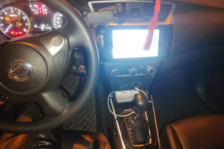 Used Nissan Sylphy 2022 Revised Version Classic 1.6XL CVT Luxury Edition Audio And AC Panel