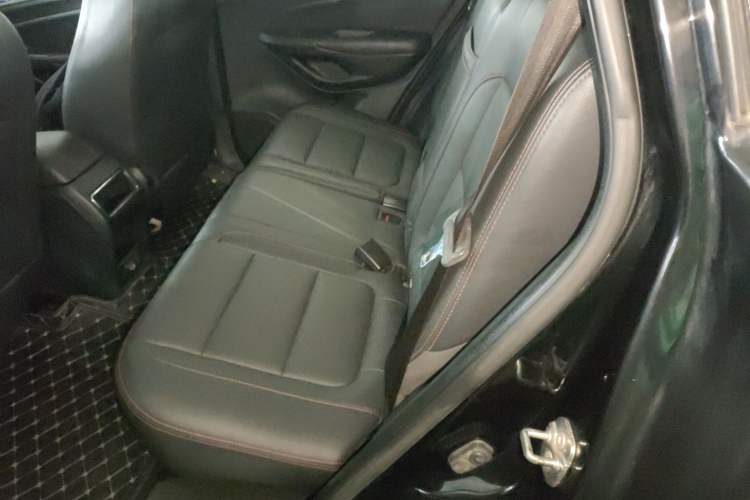 Used CHANGAN CS75 2014 2.0L Manual Luxury Version China IV Standard Left Rear Seat