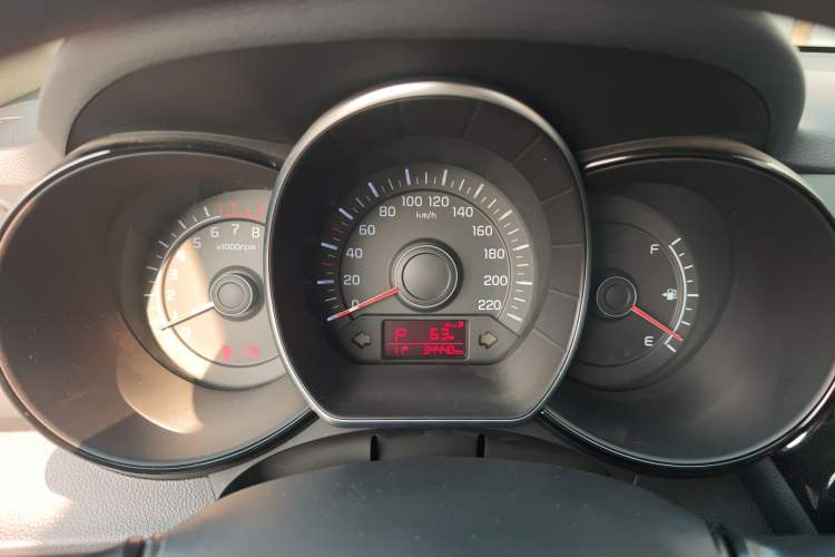 Used Kia K2 2015 Sedan 1.4L Automatic GLS