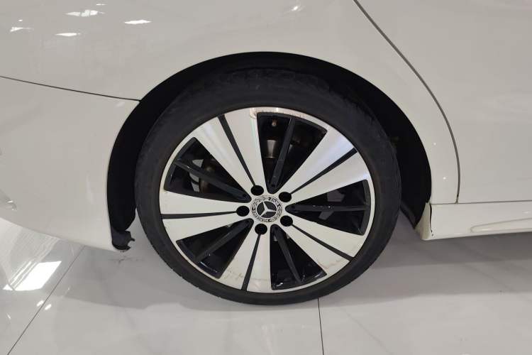 Used Mercedes-Benz CLA 2017 Facelifted CLA 200 Stylish Edition