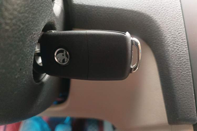 Used Skoda Rapid 2015 1.6L Manual Smart Selection Model Vehicle Key