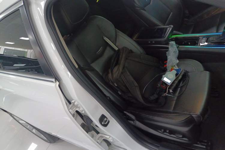 Used Cadillac ATS-L 2017 28T Fashion Edition Right Front Seat