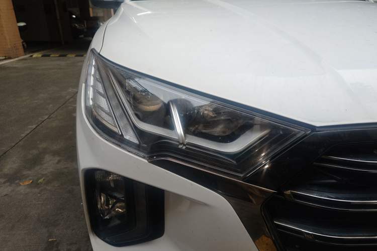 Used Hyundai Tucson 2020 280TGDi Two-Wheel-Drive GLS Smart Connectivity Version China VI Standard
